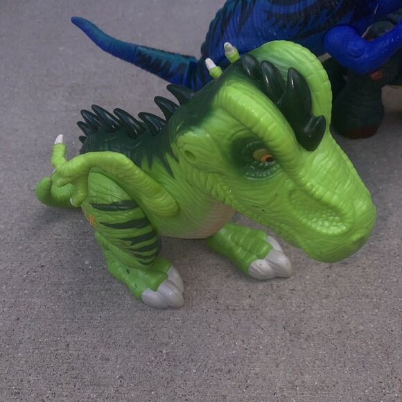 Jurassic world Dinosaur & 4 Imaginext Dinosaur Lot T-Rex Triceratops - Picture 4 of 8